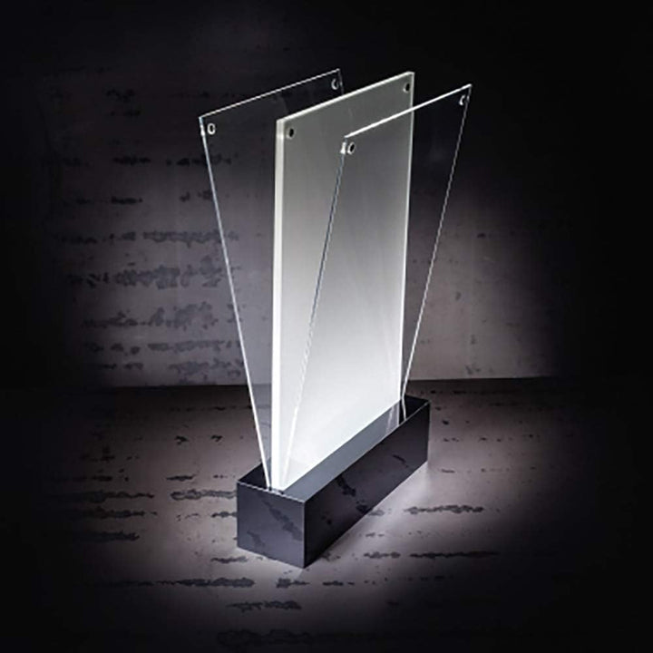 SIGEL TA422 Beleuchtbarer LED-Tischaufsteller für DIN A5, glasklar/schwarz, Acryl, DIN A5