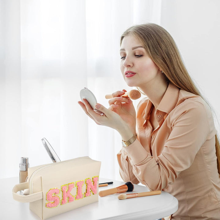 Sotiff Make-up-Tasche, Kosmetiktasche, Reise-Kulturbeutel für Damen, Chenille-Buchstaben, Patch-Tasc