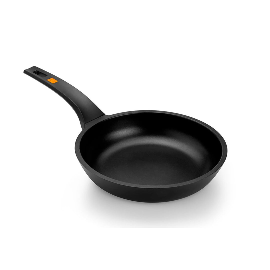 BRA Efficient -Jumping Pan, Aluminiumguss, Schwarz, 24 cm, geeignet für alle Küchentypen inklusive I