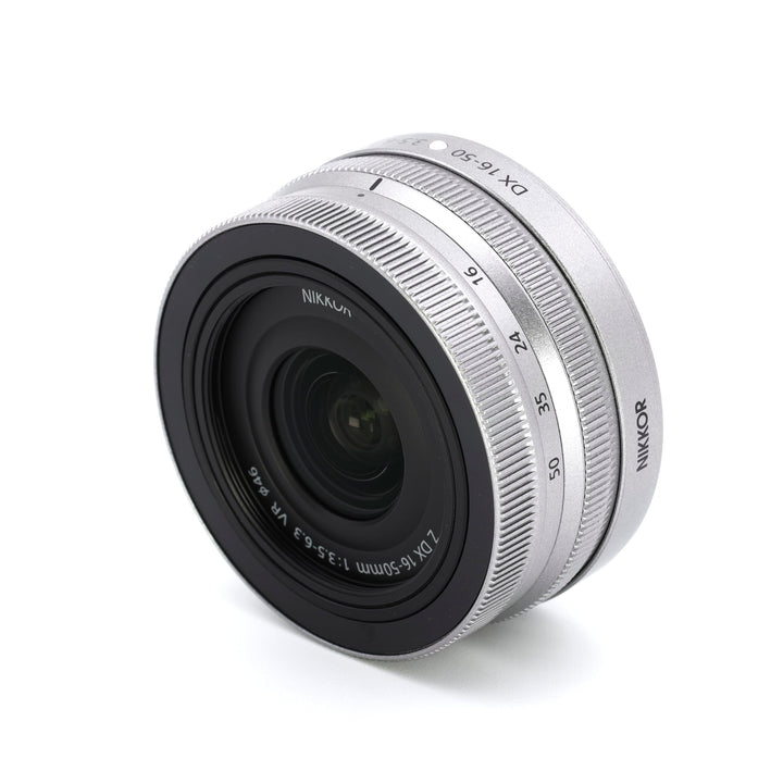 Nikon Z 16-50mm f/3,5-6,3 VR DX SE, Silber