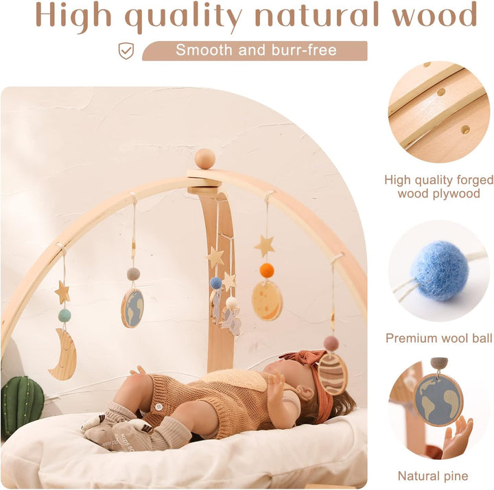 WOODEN TEETHER Spielbogen Baby aus Holz mit 5 abnehmbaren sensorischen Spielzeugen | Montessori Spie