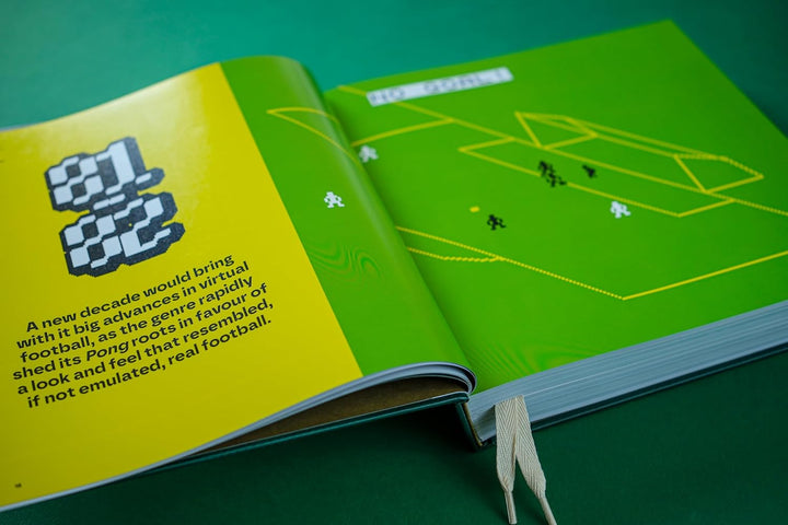 A Tale of Two Halves: The History of Football Video Games, Gebundenes Buch