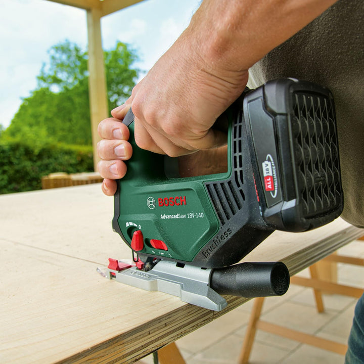 Bosch Akku-Stichsäge AdvancedSaw 18V-140 (Pendelhub, bürstenloser Motor, Schnitttiefe Holz/Stahl/Alu