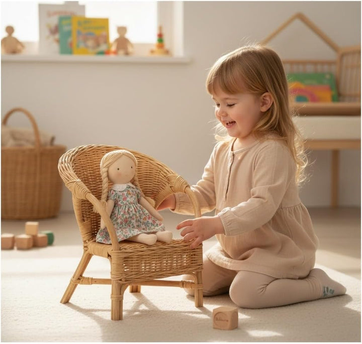 Puppensessel aus Rattan in Honig