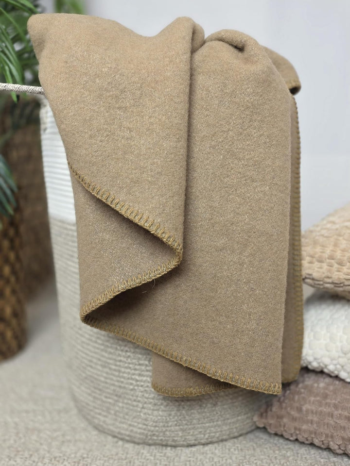 Wohndecke Wolldecke 100% Schurwolle 150 x 200 cm Tagesdecke Schurwolldecke Plaid Selva Beige-Beige (