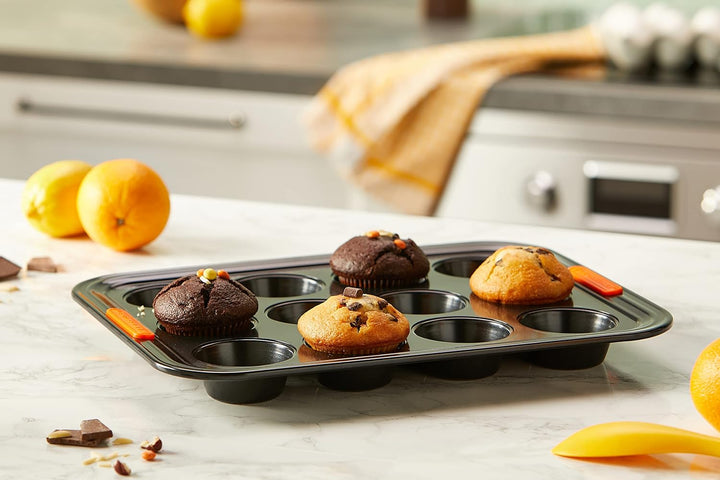 Le Creuset Antihaft Muffinform, Für 12 Stück (Ø 7 cm), Sauerteigbeständig, Aus Karbonstahl gefertigt