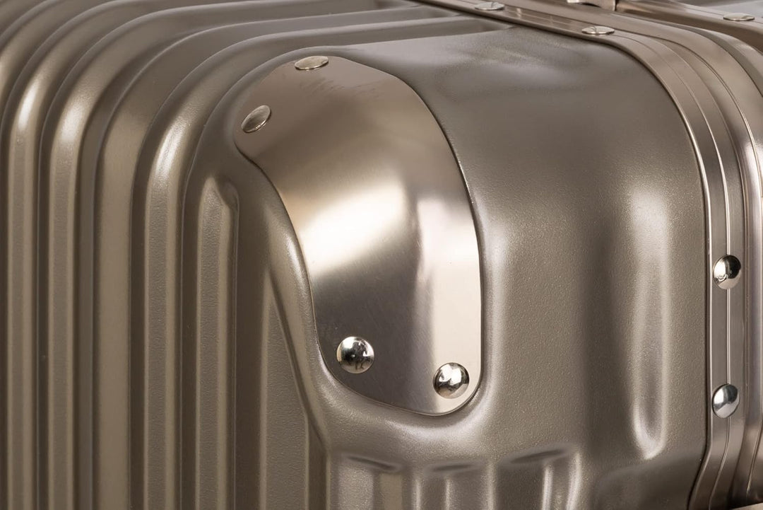 Travelhouse London Boardkoffer 55cm · Aluminium-Rahmen · Polykarbonat Hartschale · 2X TSA Zahlenschl