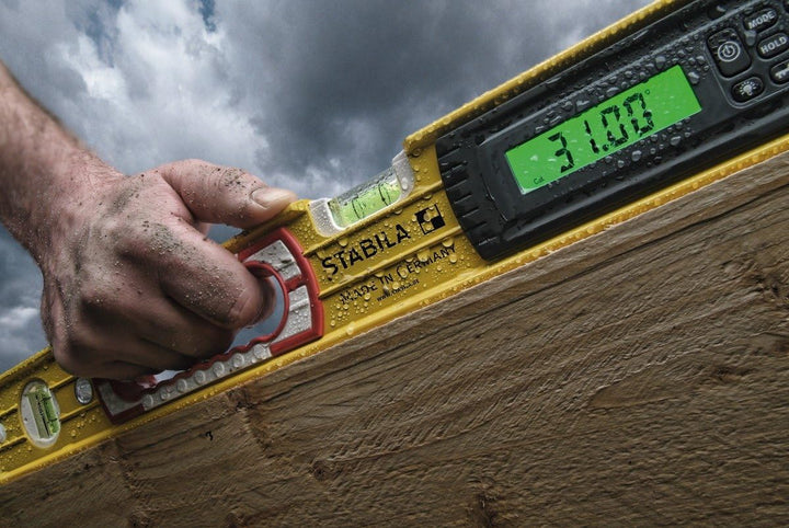 STABILA Elektronische Wasserwaage TECH 196, 81 cm, 2 Digital-Displays, Messbereich: 0° – 360° (4 x 9