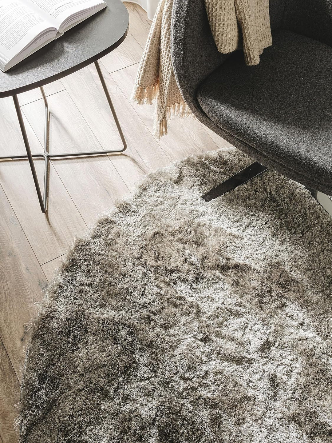 benuta Shaggy Hochflor Teppich Whisper Durchmesser 80 cm rund, Kunstfaser, Grau Rund Grau 80 cm rund