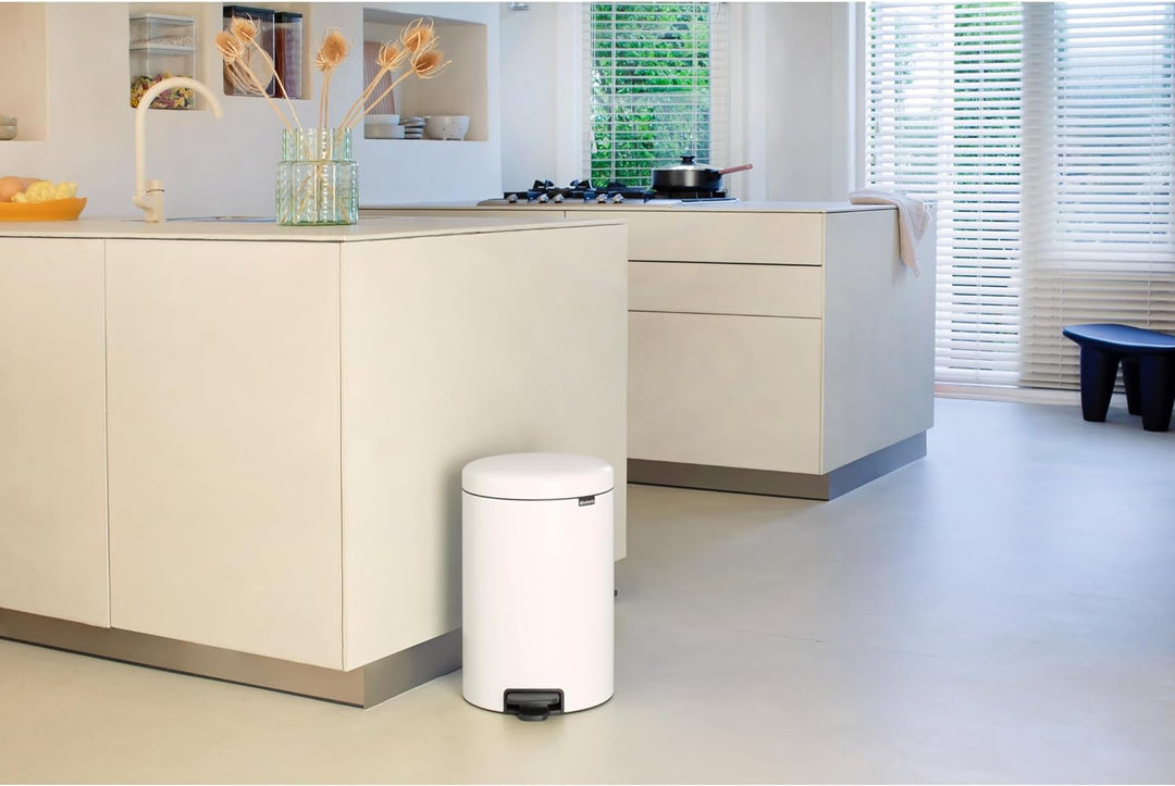 Brabantia Treteimer mit Inneneimer aus Kunststoff, Stahl, Braun, Weiss, 20L