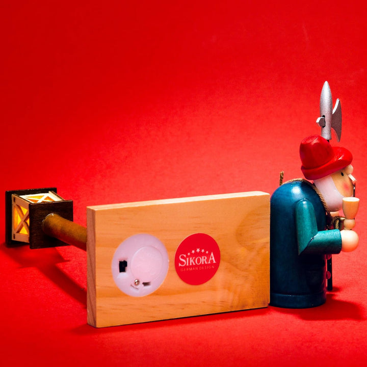 Sikora RM-A-LED Holz Räuchermännchen mit batteriebetriebener beleuchteter LED Laterne, Farbe/Modell:
