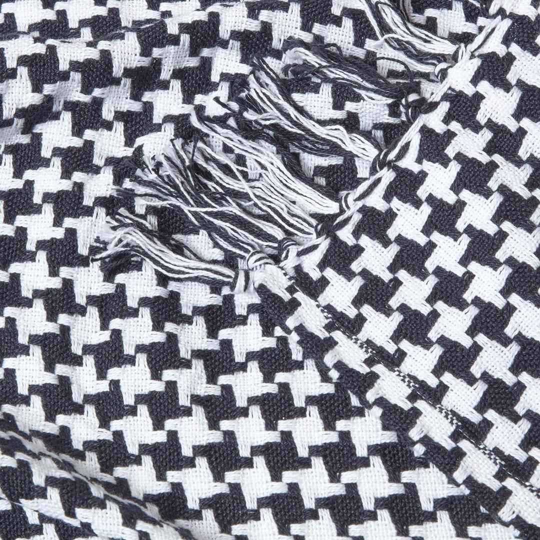 Homescapes grosse Tagesdecke mit Hahnentrittmuster, schwarz-weiss, Sofa- und Bett-Überwurf aus 100%