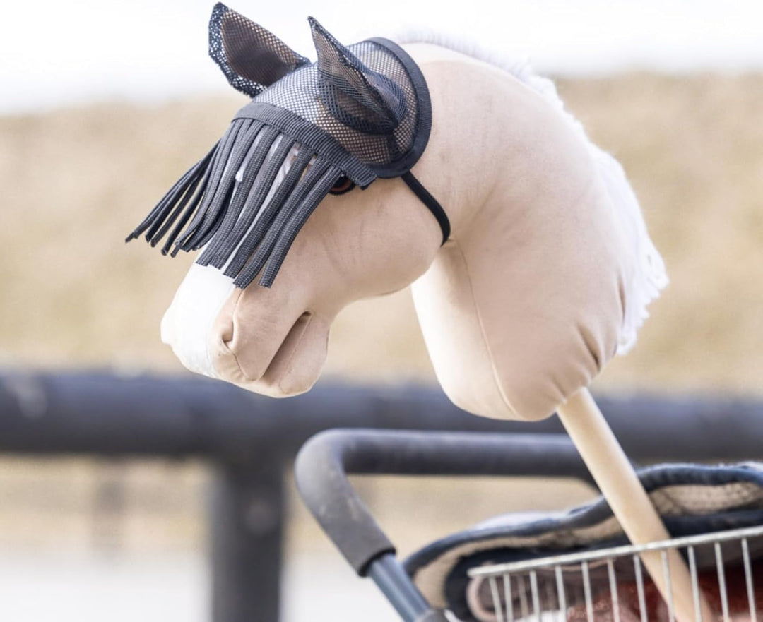 RL24 - Spielzeugfliegenhaube mit Fransen von My Hobby Horse – Spielzeug Haube für Dein Steckenpferd