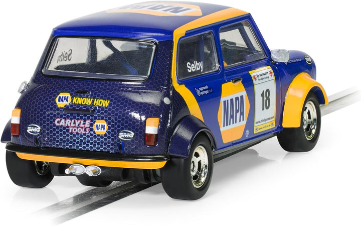 Scalextric C4414 Mini Miglia-NAPA-Lewis Selby 2021 Massstab 1:32 Auto für Rennstrecke