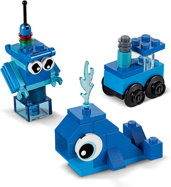 LEGO 11006 Classic Blaues Kreativ-Set, kreatives Spielzeug ab 4 Jahren mit Spielzeug-Wal, Zug, Robot