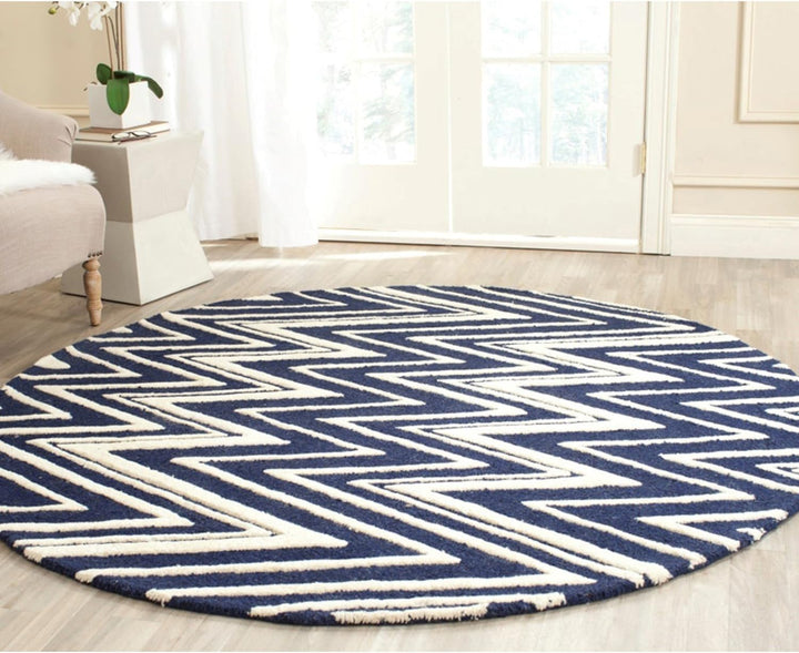 SAFAVIEH Modern Teppich für Wohnzimmer, Esszimmer, Schlafzimmer - Cambridge Collection, Kurzer Flor,