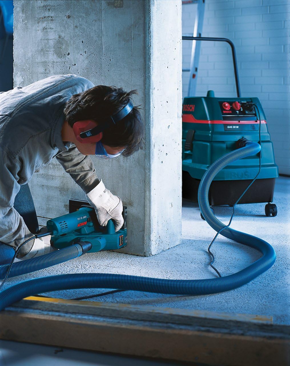 Bosch Professional Mauernutfräse GNF 35 CA (1.400 Watt, Scheiben-Ø: 150 mm, 7x Distanzscheibe, im Ko
