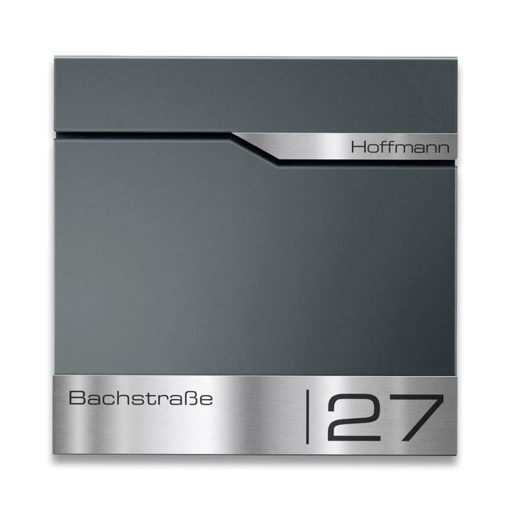 Metzler Briefkasten Basaltgrau RAL7012 mit Zeitungsfach, personalisiert mit Edelstahl V2A Namensschi