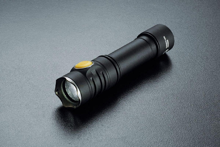 Armytek NEU LED-Lampe Prime C2 Pro Kaltweiss 2400 LED Lumen Magnet USB Aufladbar Täglich Handlampe