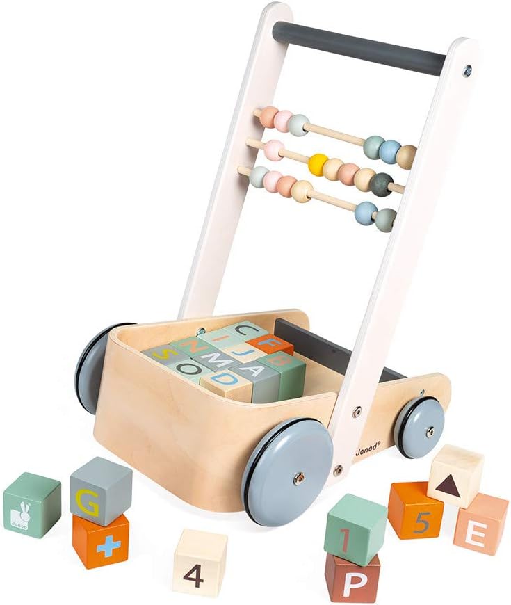 Janod - Sweet Cocoon ABC Buggy - Baby Lauflernwagen aus Holz mit 20 Alphabet Bausteinen mit Zahlen +