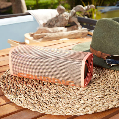 Grundig GBT Club Coral - Bluetooth Lautsprecher, Soundbox, Bass, 20 W RMS Gesamtausgangsleistung, bi