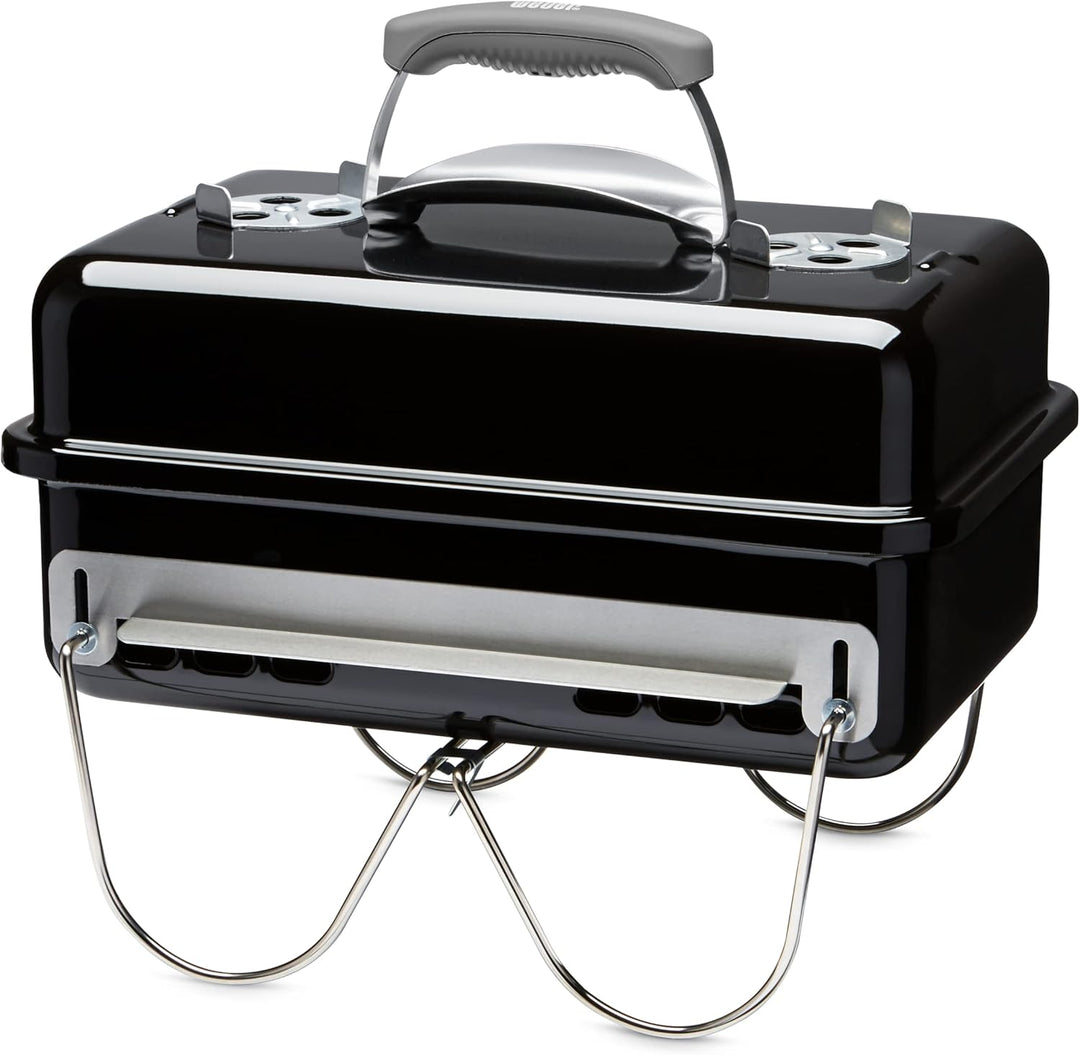 Weber Go-Anywhere Holzkohlegrill, portabel, Schwarz (1131004), 27x31x43 cm & 6645 Grillbesteck Kompa