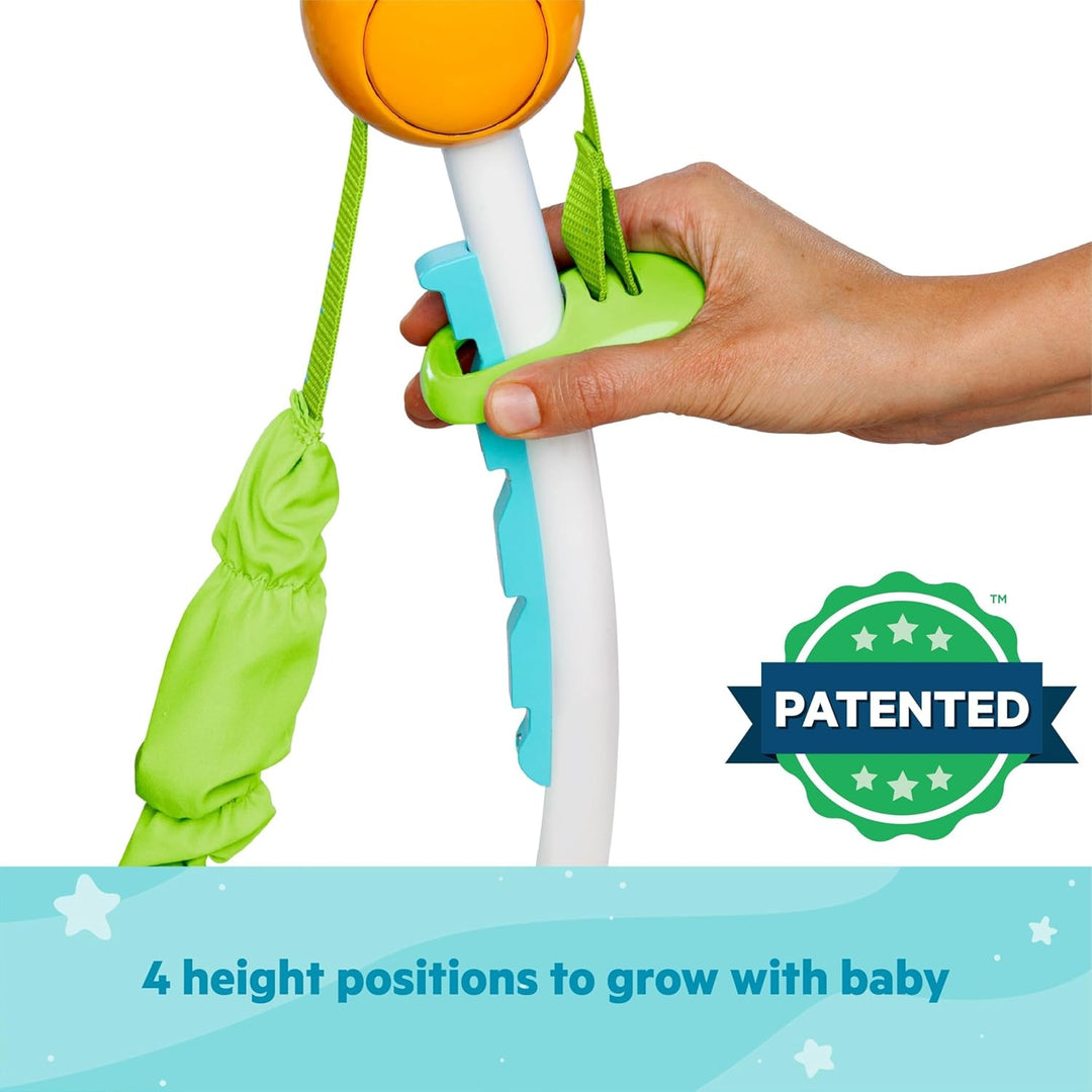 Bright Starts, Disney Baby, Findet Nemo Spring- und Spielcenter mit Spielstation mit Lichtern und Mu