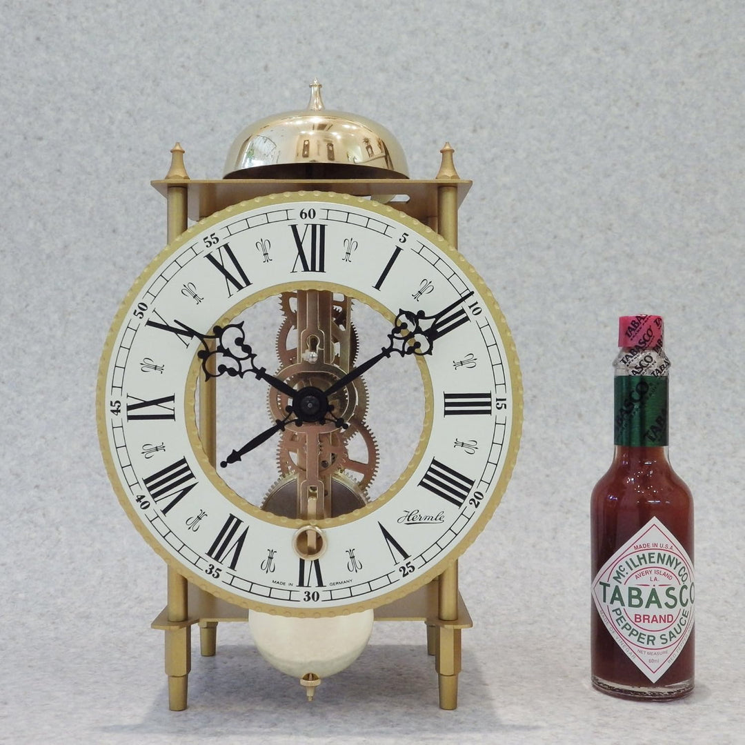 Hermle Uhrenmanufaktur Tischuhr, Schmiedeeisen, Gold, 24cm x 13cm x 9,5cm