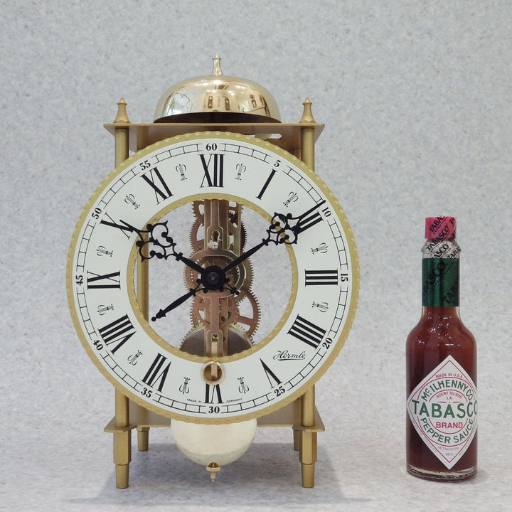 Hermle Uhrenmanufaktur Tischuhr, Schmiedeeisen, Gold, 24cm x 13cm x 9,5cm