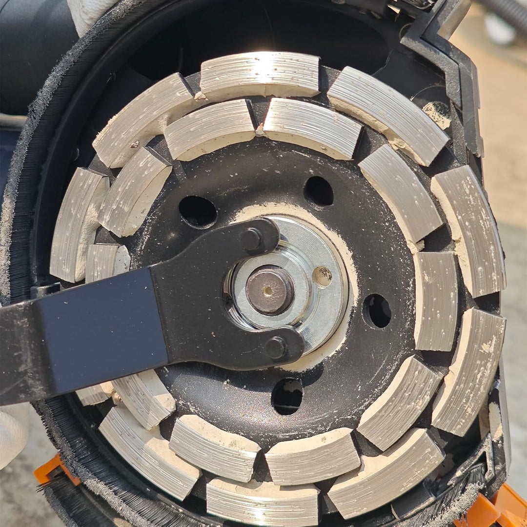 Betonschleifer Professionelle MAXXT 125mm Diamantschleiftopf mit kraftvollem 1500W Motor, Staubfreie