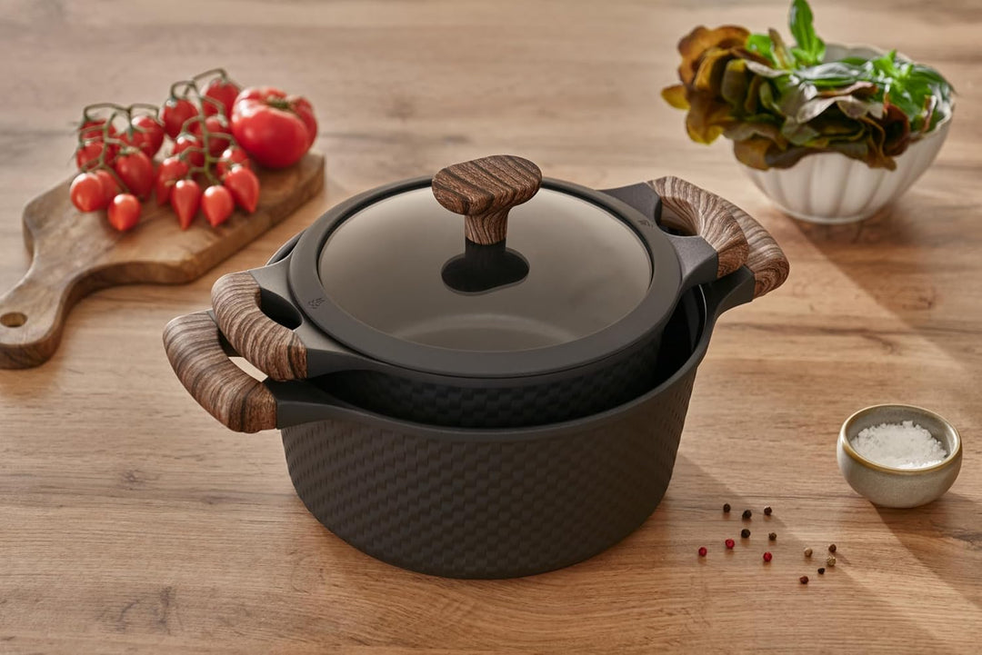 RESTO 93901 Topf mit Glasdeckel Ø20cm schwarz 2,4L - stilvoller Topf antihaftbeschichtet, Induktion,