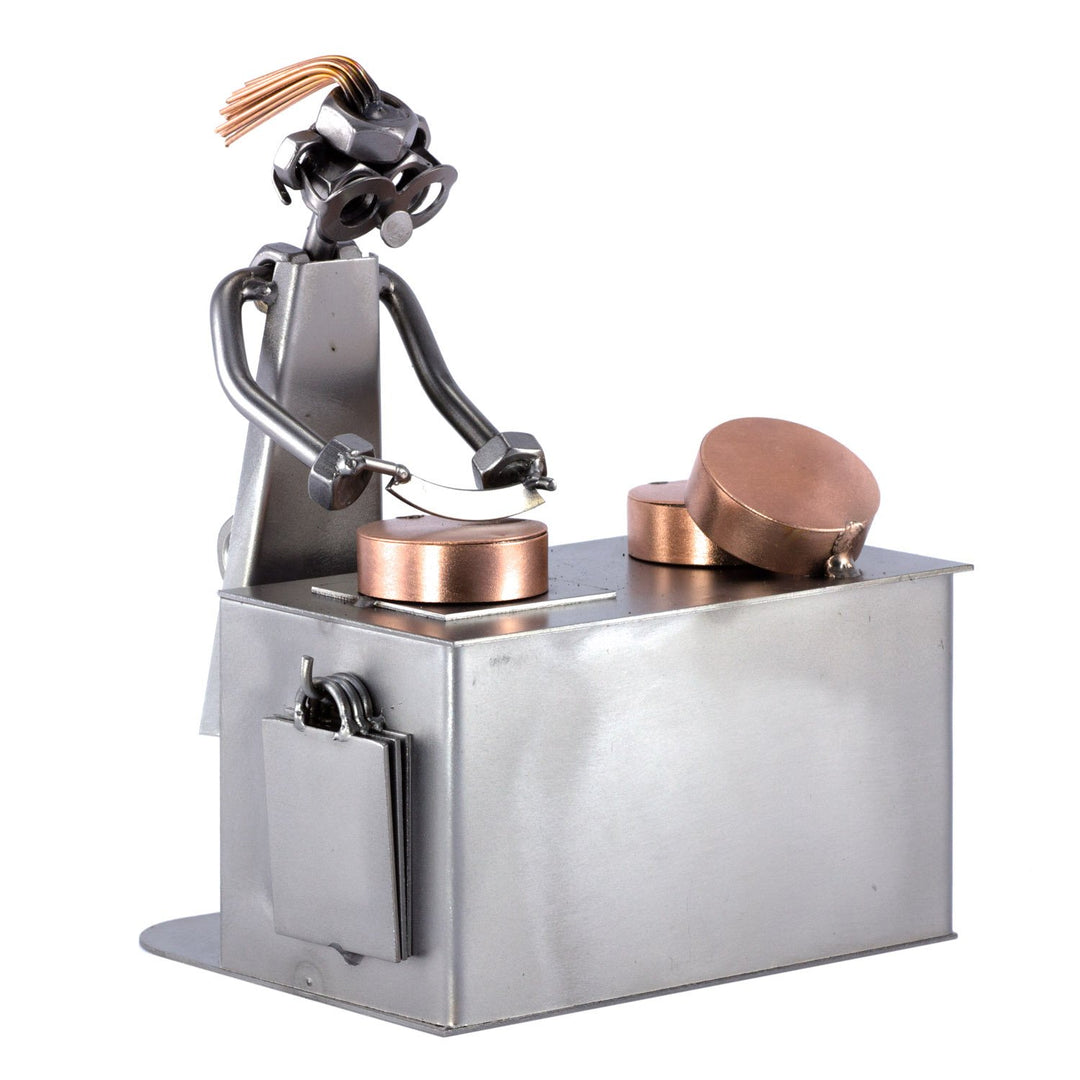 Steelman24 I Schraubenmännchen Käseverkäuferin I Made in Germany I Handarbeit I Geschenkidee I Stahl