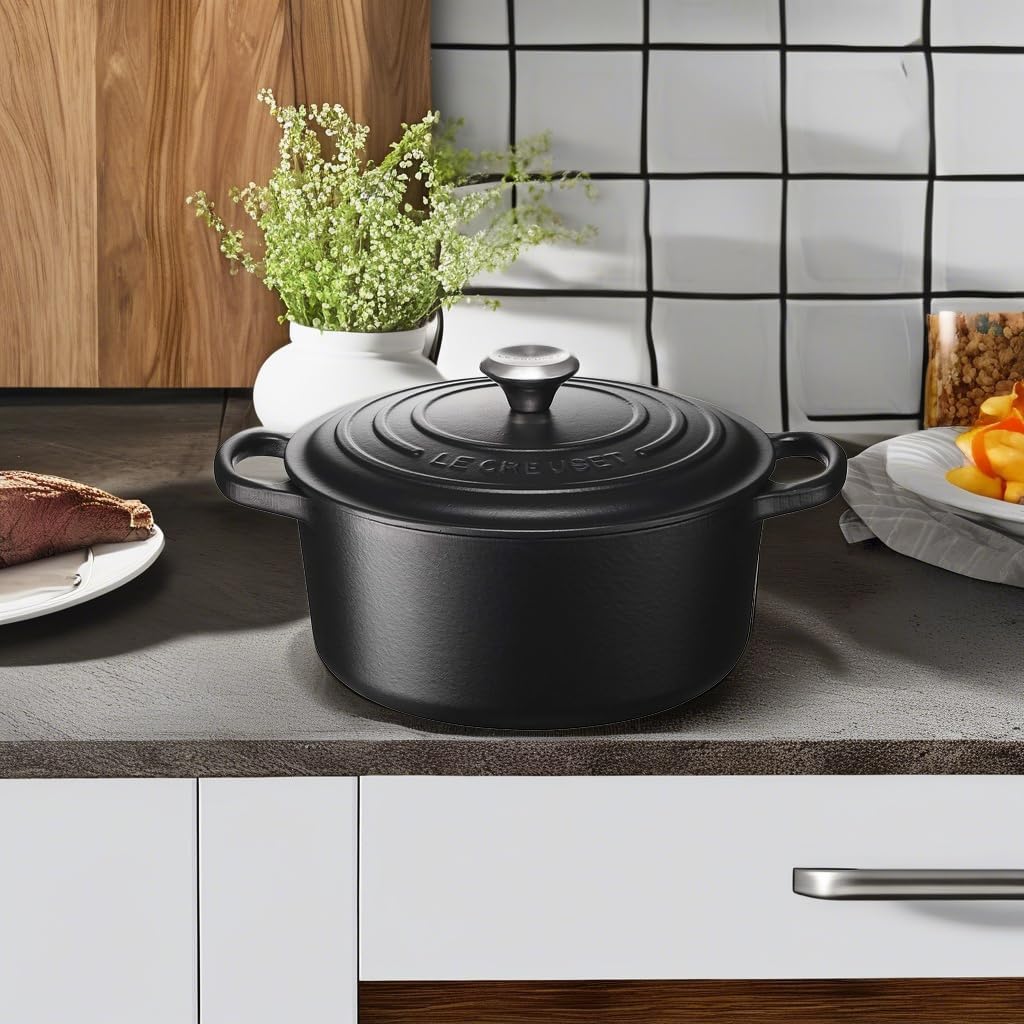 Le Creuset Signature Gusseisen-Bräter mit Deckel, Ø 22 cm, Rund, Für alle Herdarten und Induktion ge