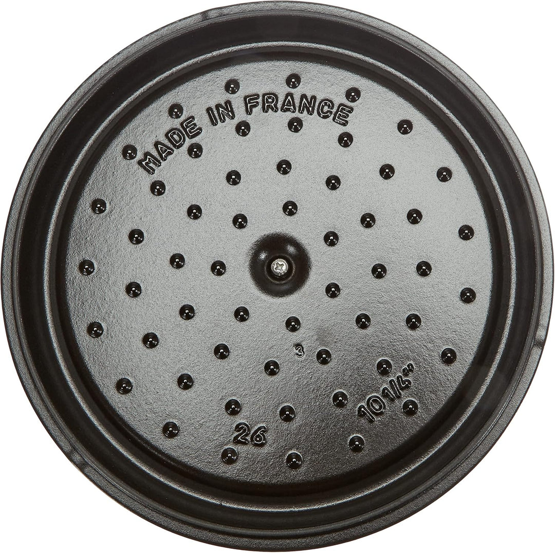 STAUB Gusseisen Bräter/Cocotte, Rund &amp; Flach, 26 cm, 4 L, Aromaregen Funktion für optimale Befeuchtu