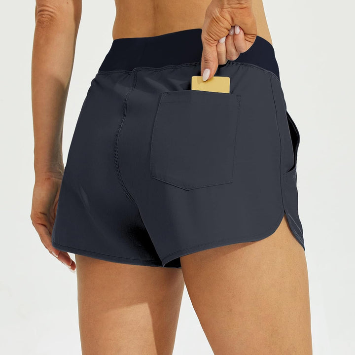 WILLIT Damen 3" Badeshorts Badehose Schwimmen Boardshorts mit Kurzliner Taschen Schnelltrockner UVA