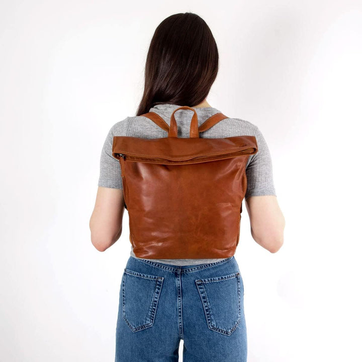 Gusti Fahrradrucksack Leder- Moreno A. Damen Rucksack inkl. Platte Lederrucksack Cityrucksack Braun