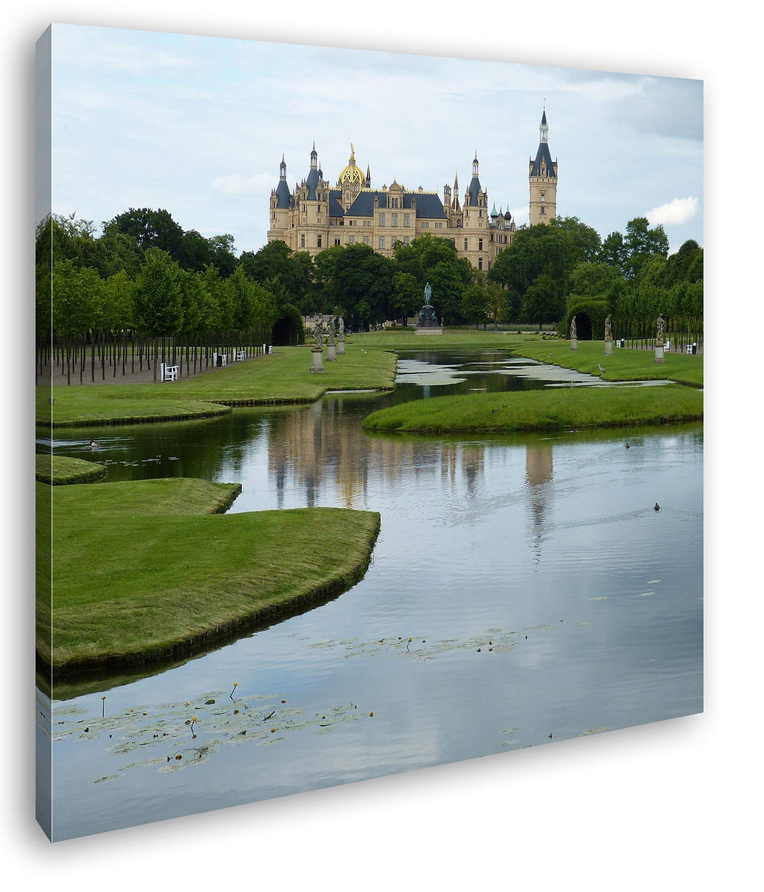 deyoli Schweriner Schloss in Mecklenburg im Format: 60x60 als Leinwandbild, Motiv fertig gerahmt auf
