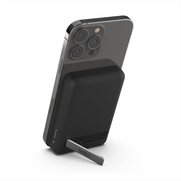 Belkin magnetische 5000-mAh-Powerbank, externer Handy-Akku, kompatibel mit MagSafe, mit Passthrough-