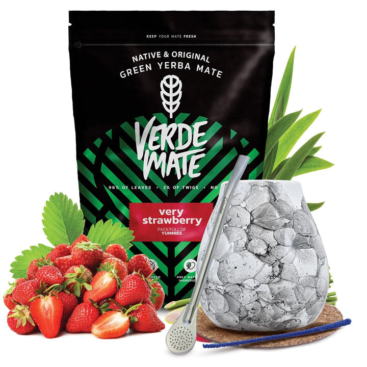 Mate Tee Set Verde Mate Very Strawberry 500g - Keramik Becher 300ml, Bombilla und Zubehör - Brasilia