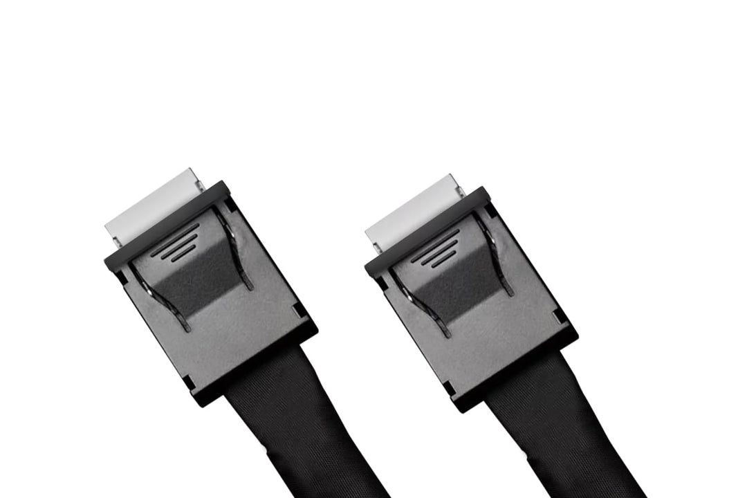 ICY DOCK SlimSAS 8i SFF-8654 zu 2x OCuLink 4i SFF-8611 Kabel 50cm schwarz Kabel SlimSAS 8i zu 2x OCu