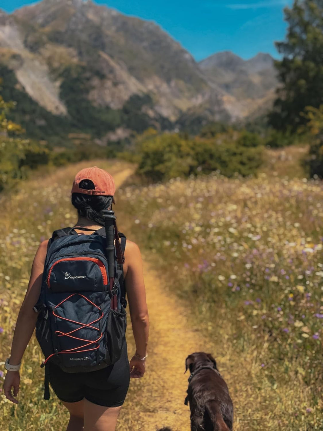 Mountaintop 25L/30L Wanderrucksack Daypack Damen Herren für Tageswanderungen, Outdoor, Radtouren 25L