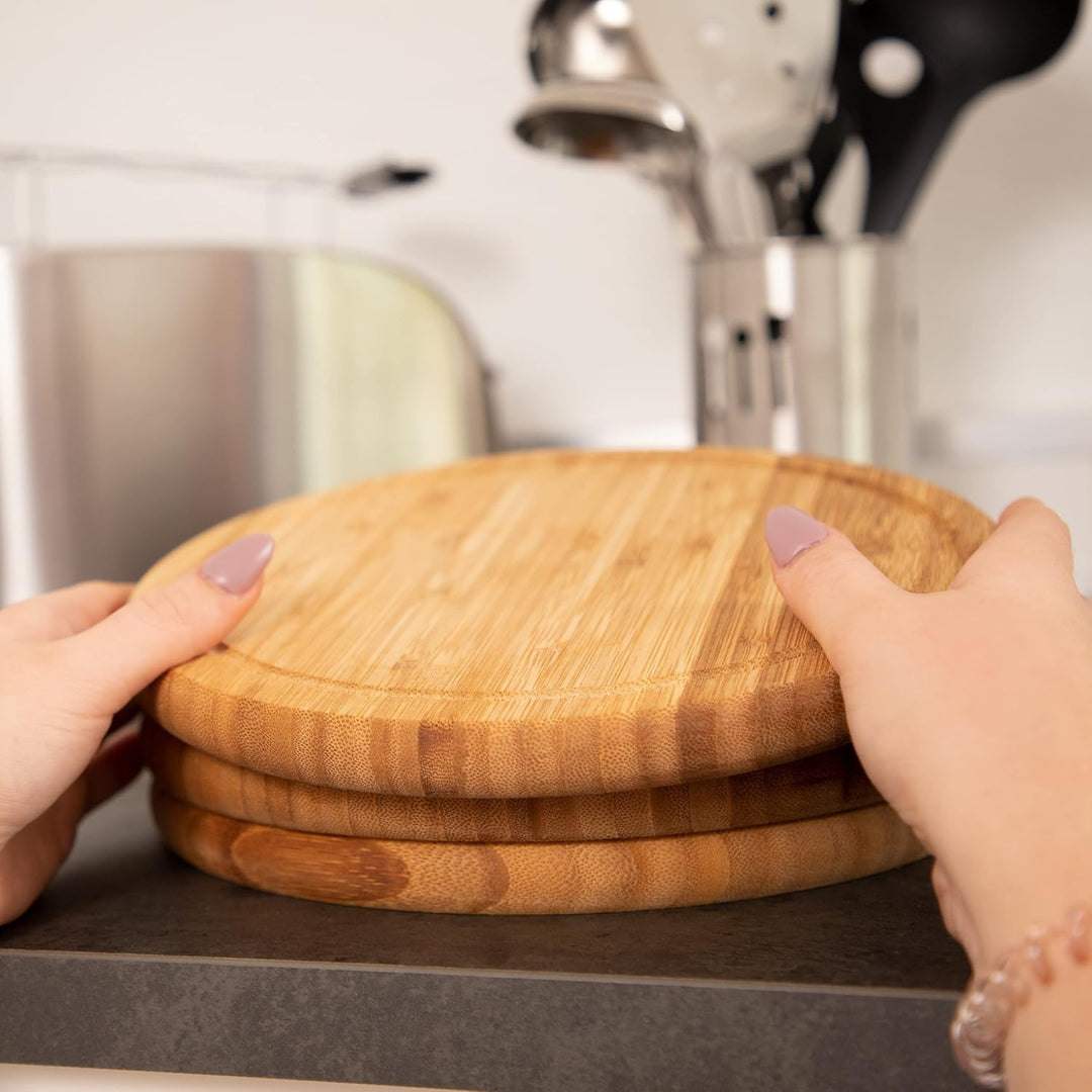 Relaxdays Frühstücksbrettchen 4er Set, Bambus, rund, 25 cm, Küchenbrett, pflegeleicht, natürlich, me