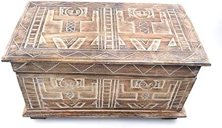 Artisanal Aufbewahrungstruhe aus Holz, Ethno-Stil, afrikanischer Stil