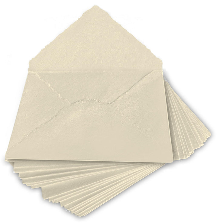 Wanderings Elfenbein Papierumschläge - 13 x 18cm - Handgemachte Umschläge Mit Rauer Kante - 25 Stück