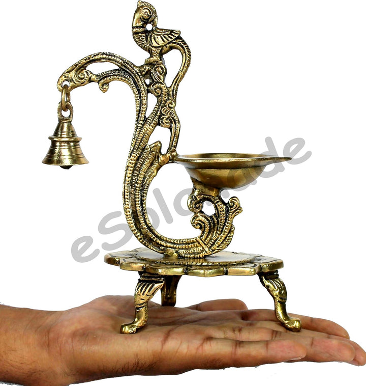 eSplanade Lotos runde Messingdiya-Öllampe für Haus und Büro Peacock Diya mit Bell Golden Peacock Diy