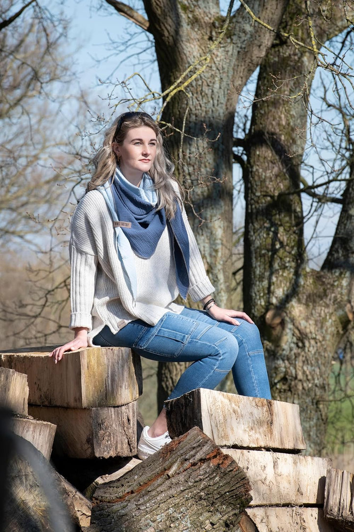 KNIT FACTORY - Fay Dreieckstuch - Fein Gewebte Damen Schal - Für Frühling und Sommer - Hochwertige Q