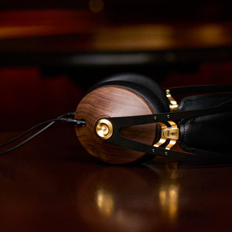 Meze 99 Classics Walnut Gold Audiophiler Over-Ear Kopfhörer, hochwertigen Materialien und hohem Waln