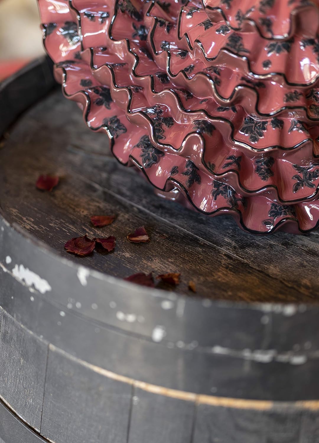 LLADRÓ Frauen-Skulptur Andalusisches Temperament. Rot. Flamenco. Porzellan.