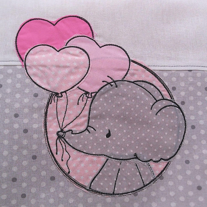 Puppenbettwäsche, 2tlg. gesticktem Elefantenkind Lotta mit Herzen Ballons Decke 40h x 32b, Kissen 16