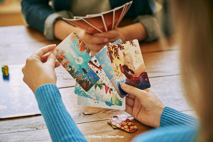 Libellud, Dixit: Disney Edition, Familienspiel, Kartenspiel, 3-6 Spieler, Ab 8+ Jahren, 30 Minuten,